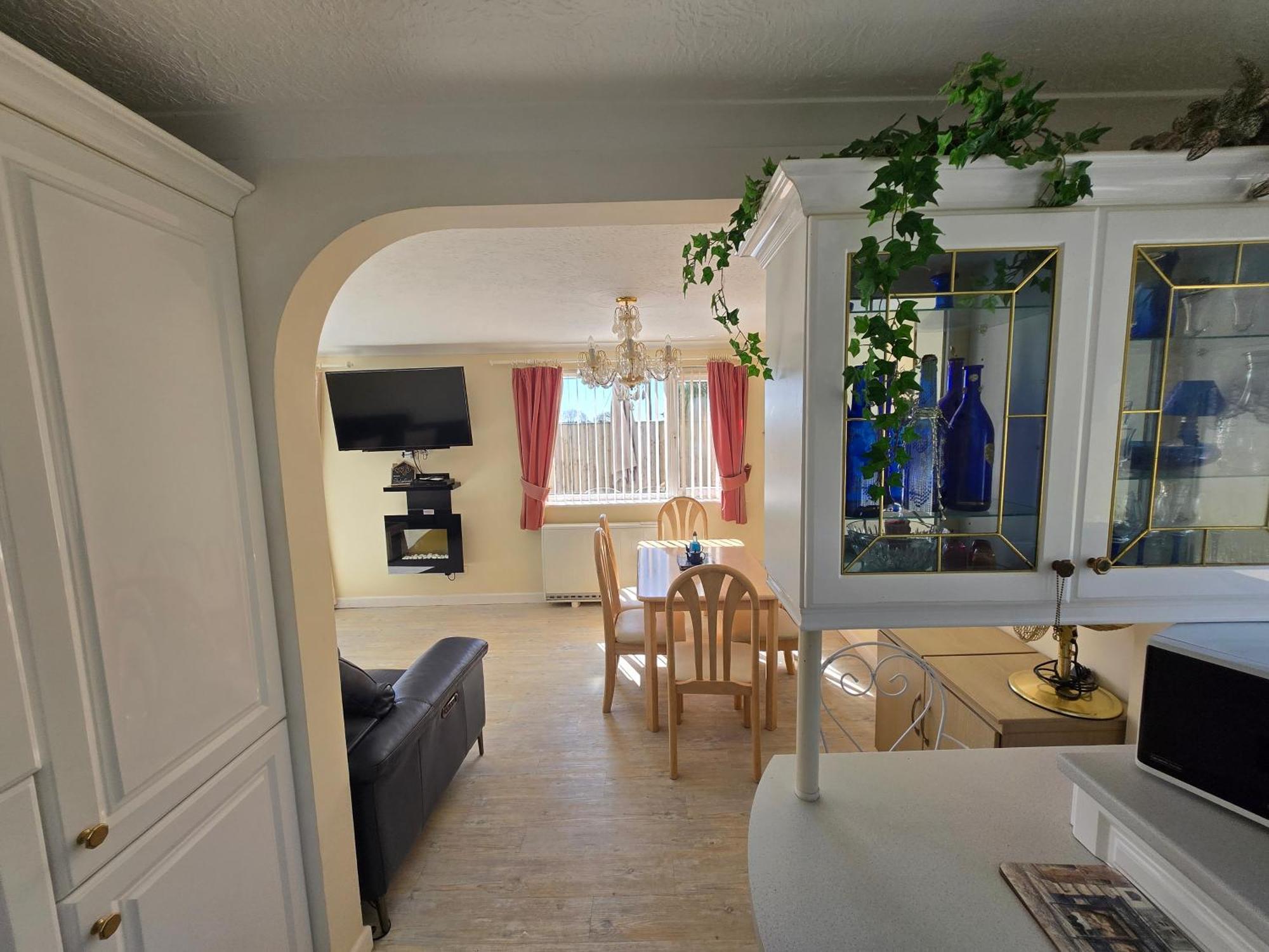 Family Bungalow With Private Pool Kilgetty Buitenkant foto